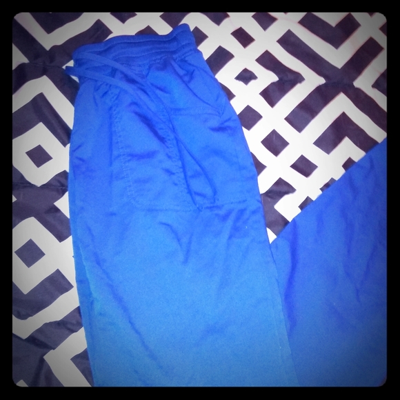 💙5/20$💝💞Scrubs - Picture 1 of 5